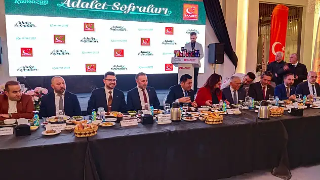 Saadet Partisi, siyasi partilerle buluştu