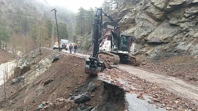 Sağanak yağış Yahyalı'yı olumsuz etkiledi!