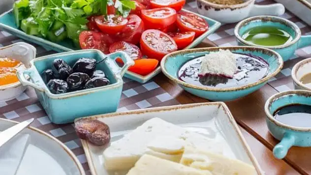 Sağlık Bakanlığı'ndan iftar uyarısı!