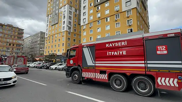 Sahabiye'deki iş yerinde çıkan baca yangını korkuttu!
