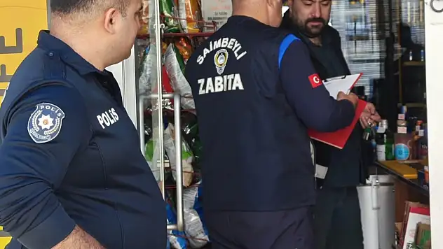 Saimbeyli'de zabıta ve polis ekiplerinden ortak denetim faaliyeti