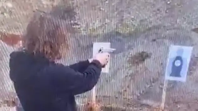 Saldırganın saldırı öncesi poligonda atış yaptığı anlar gündemde