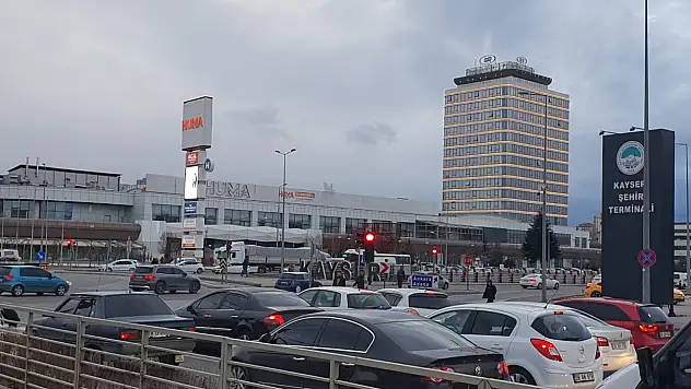 Salı günü 5 TL'ye yakın indirim geliyor: İşte Kayseri'ye yansıyacak rakam!