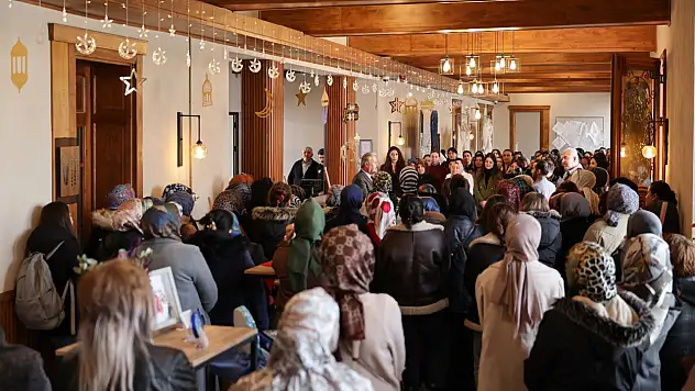 Sanat Melikgazi'de Kadınlar Günü Sergisi düzenlendi