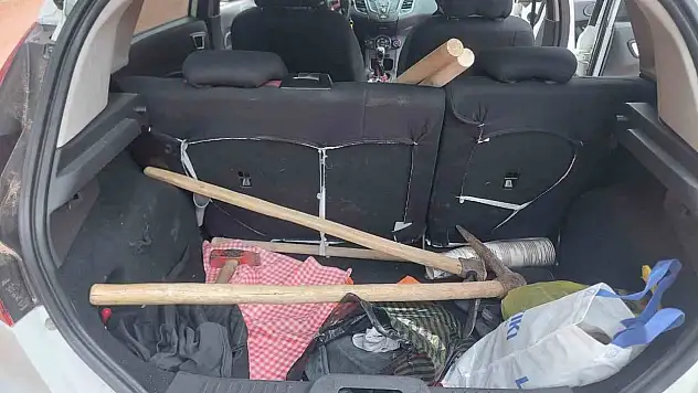 Define Peşindeki Şüpheliler Jandarma Tarafından Yakalandı