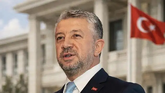 Sarıkaya'dan savaş ve barış vurgulu bayram açıklaması