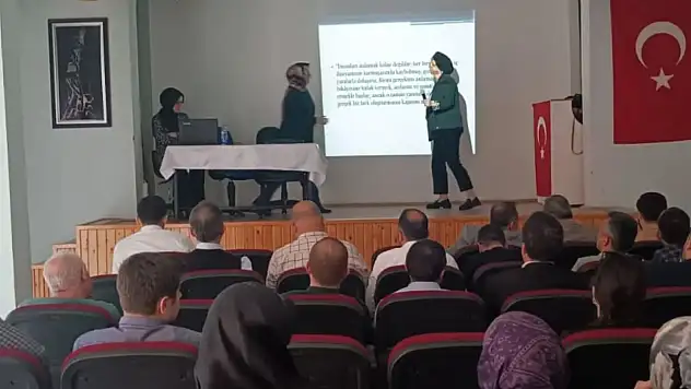 Sarıoğlan'da eğitim ve din görevlileri aynı amaç için bir araya geldi