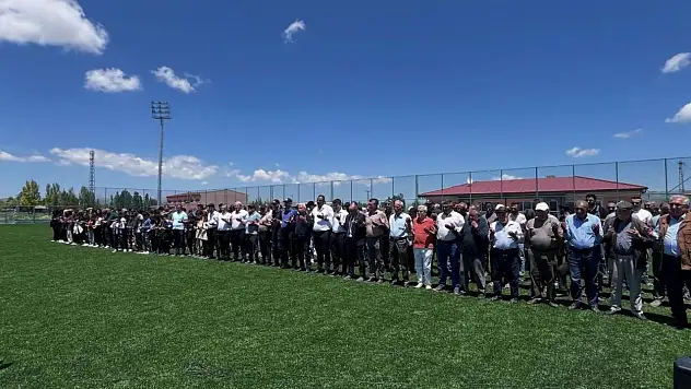 Sarıoğlan'da eller semaya 'Şükür' için açıldı!