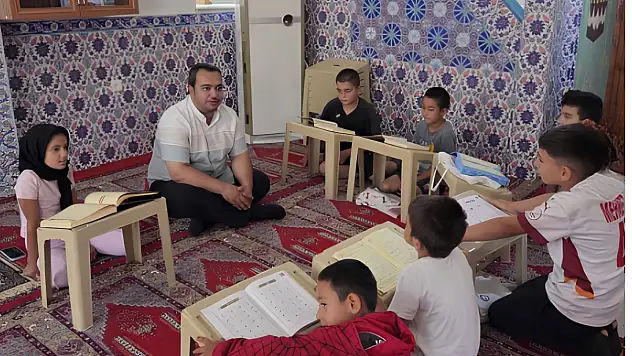 Sarız'da yaz Kur'an kursu öğrencilerine başarı belgesi verildi