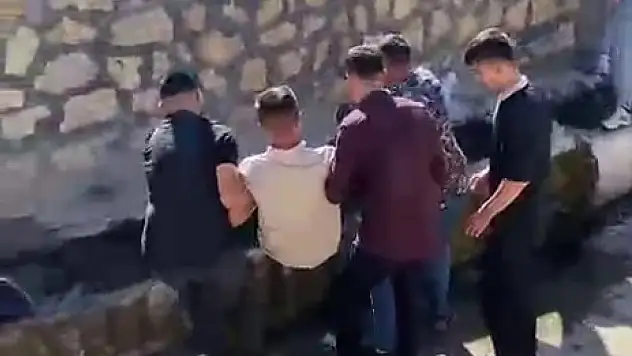 Şarkışla'da 'sulu' düğün geleneği!
