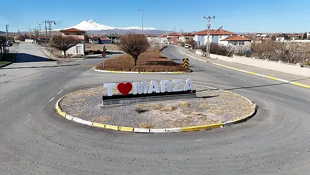 Seçimler yaklaştı! Tomarza'da yeni aday