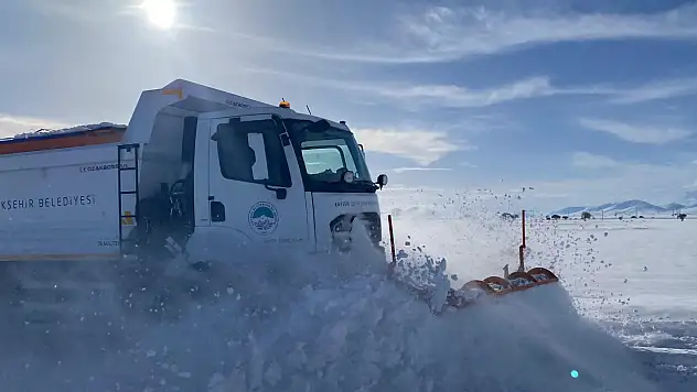Şehir merkezi ve kırsalda toplam 421 personel, 156 araçla sahada görev yapıyor