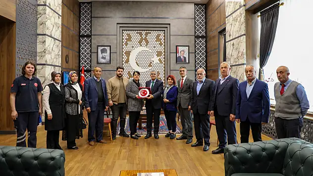 Şehit aileleri Vali Çelik'i ziyaret etti