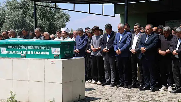 Adana'daki sel faciasında hayatını kaybeden genç toprağa verildi