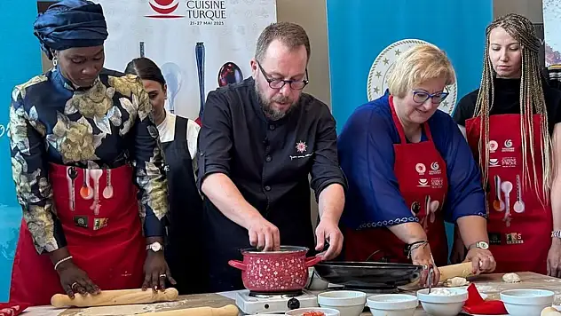 Senegal First Lady'si Kayseri yağlaması yaptı!