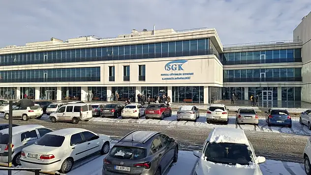 SGK'da flaş değişiklik: O kayıtlar bir gecede silindi!