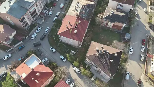 Sivas'ta 50'den fazla dosyadan aranan dolandırıcılar yakayı ele verdi