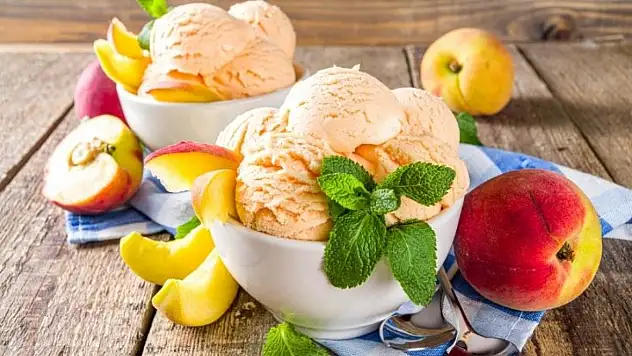 Sıcaklara serin bir çözüm: 3 malzemeyle şeftali sorbe nasıl yapılır?