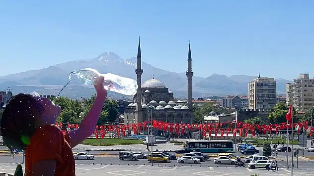 Sıcaktan bunalan Kayserililer oraya akın etti!