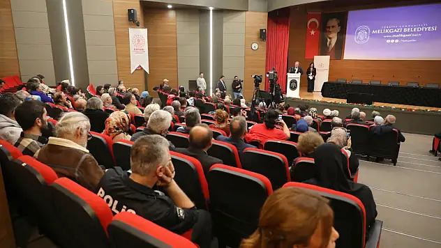 Şiir, tiyatro ve müzik Melikgazi'de bir araya geldi