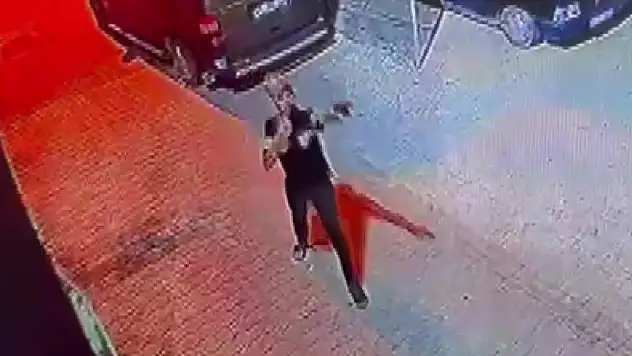 Silahı ateş almayınca panikledi, sonra yeniden ateş açtı