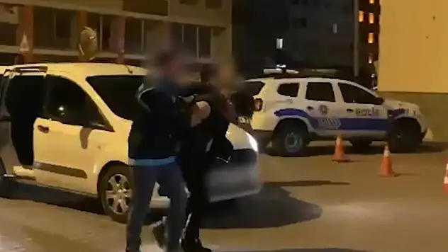 Kayseri'de silahla gasp yaptılar: 60 kişilik ekipten kaçamadılar!