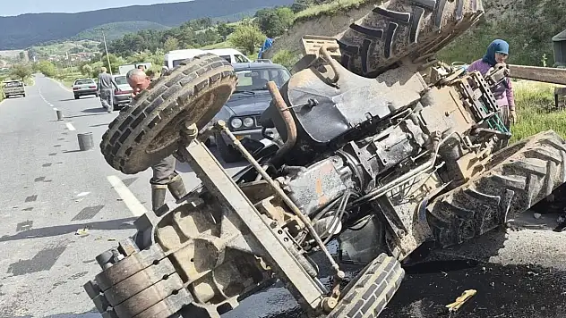 Sındırgı'da traktör kazası: 1 yaralı