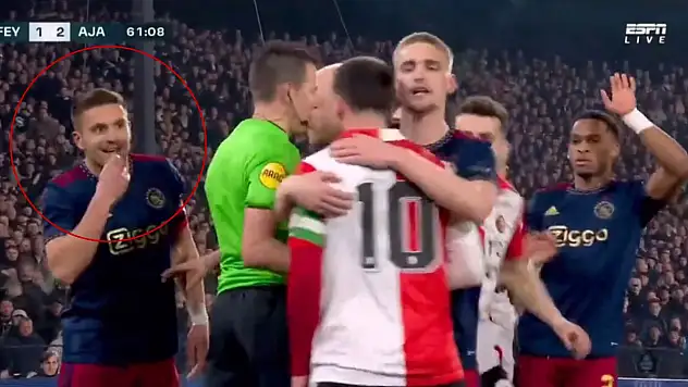 Sırp futbolcudan tepki çeken hareket!