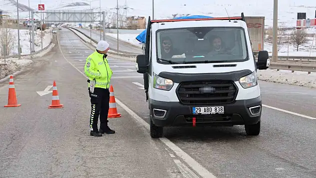 Sivas–Kayseri kara yolu kapatıldı