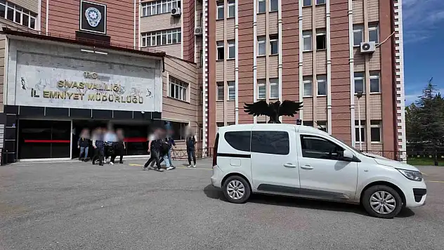Sivas merkezli 3 ilde İBAN operasyonu: Yakalanan 4 kişi tutuklandı!