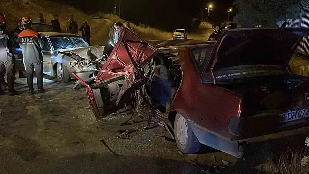 Sivas'ta gece meydana gelen kazada 1 kişi öldü, 5 kişi yaralandı