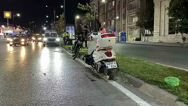 İki motosiklet çarpıştı: 2 yaralı