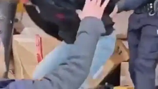 Sivas'ta kamyonette gizlenen 5 kaçak göçmen yakalandı!