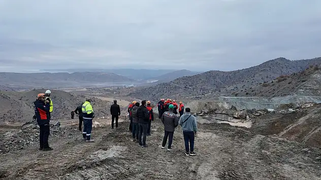 Sivas'ta bir işçi toprak altında kaldı