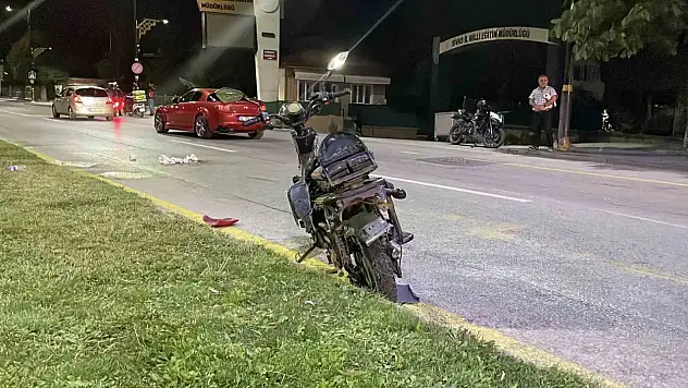 Sivas'ta motosiklet ile elektrikli bisiklet çarpıştı: 2 yaralı