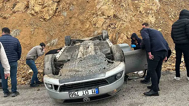 Sivas'ta trafik kazası: 3 kişi yaralı