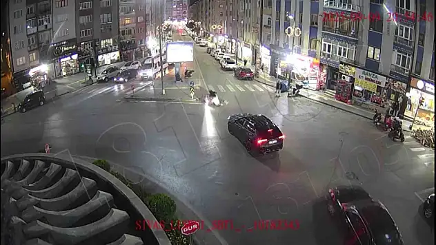 Sivas'ta 3 ayrı kaza KGYS kameralarına yansıdı!