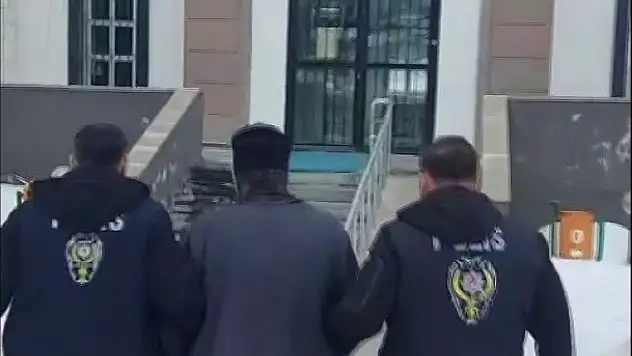 Sivas'ta yakalanan firari hükümlü cezaevine teslim edildi!