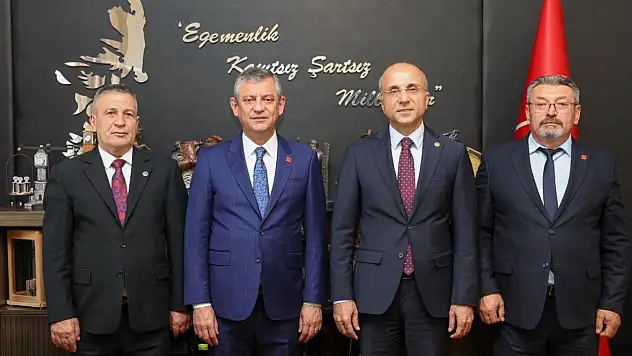 Siyasetin kalbi Ankara'da attı: Kayseri heyeti Özgür Özel'le ne konuştu?
