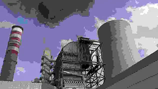 Soğutma işlemleri tamamlanan santral yangınında maddi hasar oluştu