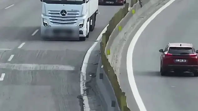 Sol şeridi ihlal eden sürücüler cezadan kaçamadı!