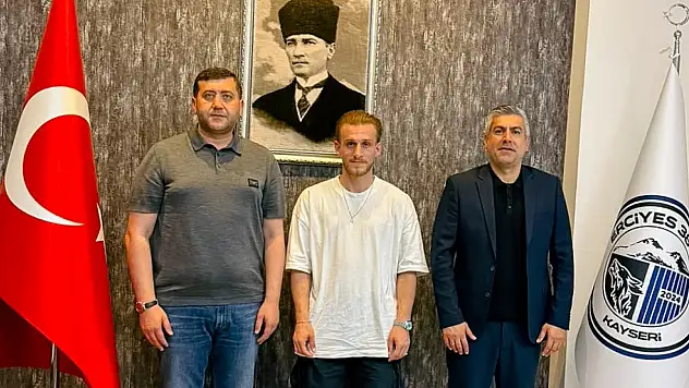 Son dakika: Erciyes 38 FK'nın flaş transferi açıklandı