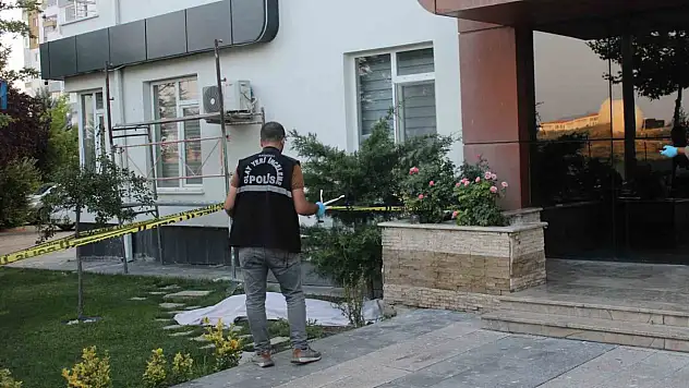 Kayseri'de 8. kattan düşen kadın hayatını kaybetti