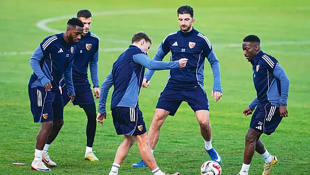Süper Lig'de 24 ve 25. hafta maçlarının tarihleri açıklandı! Saatlere Ramazan ayarı...