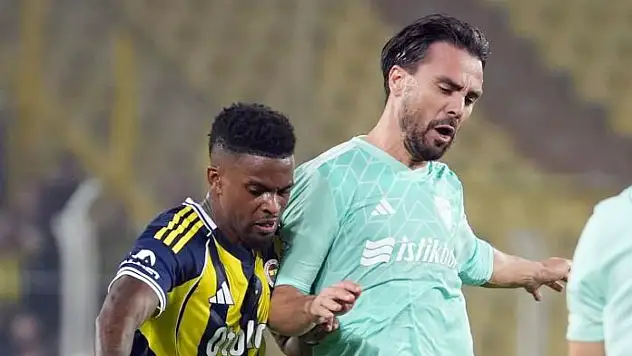 Süper Lig'de şampiyonluk ve düşme hattında kazan kaynıyor: Gözler Kayserispor-Fenerbahçe maçına çevrildi