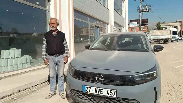 Bomba Süsü Verilen Düzenek Aracına Zarar Verdi