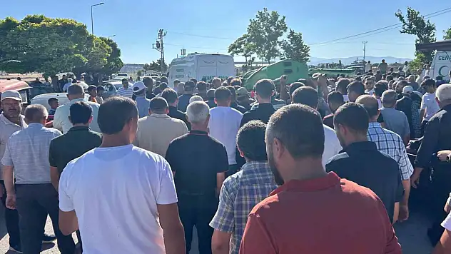 Minibüsün çarptığı Faruk Utgan son yolculuğuna uğurlandı