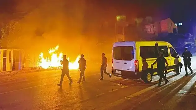 Suriyeliler mallarını satıp Kayseri'yi terk ediyor!