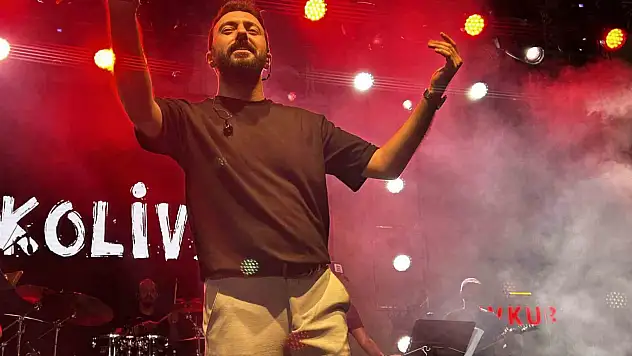 Yozgat'ta Sürmeli Şenlikleri'nde unutulmaz gece: Koliva sahne aldı
