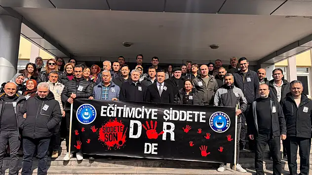 Tahtada ders anlatırken öldürüldü! Kayseri'den İstanbul'daki cinayete tepki